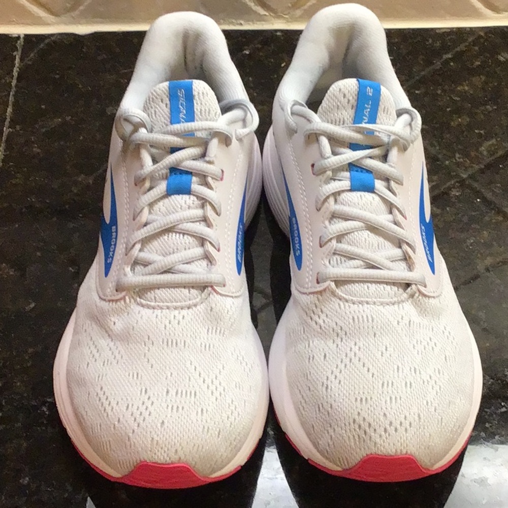 Brooks Signal 2